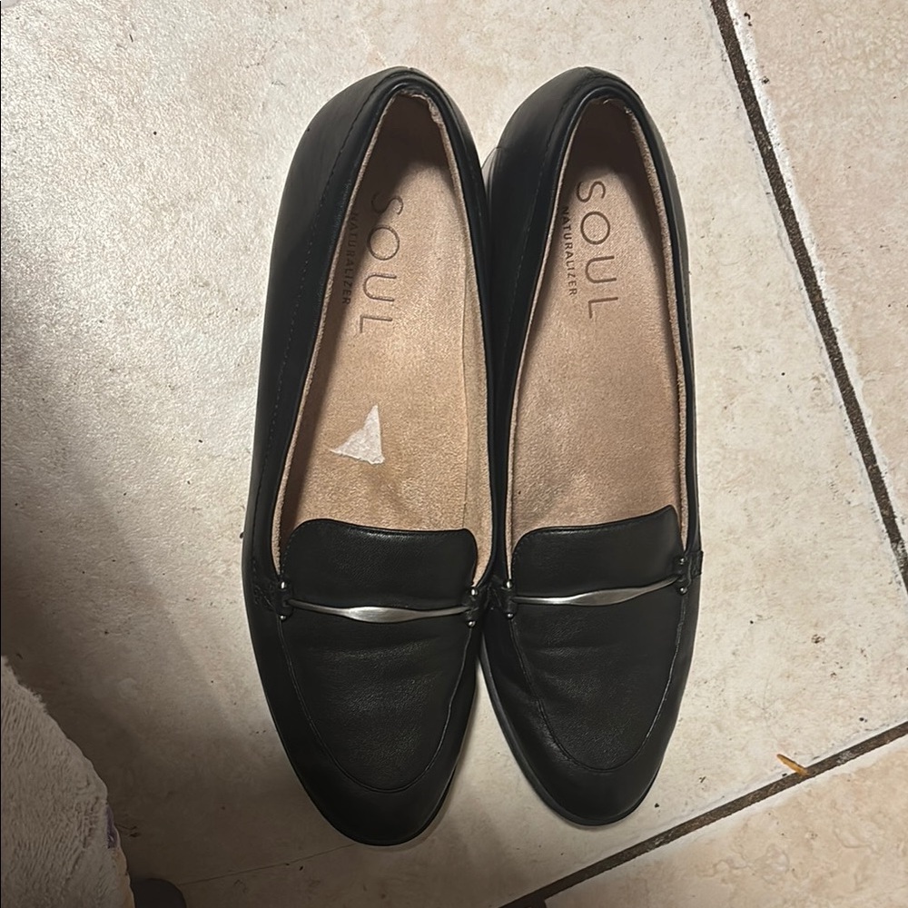 SOUL Naturalizer Black Flats Sleek Minimalist Design